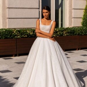 Stunning White Beaded Bodice Sample Bridal Gown